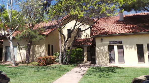 Benchmark Office Plaza: 8008 Slide Rd, Lubbock, TX 79424